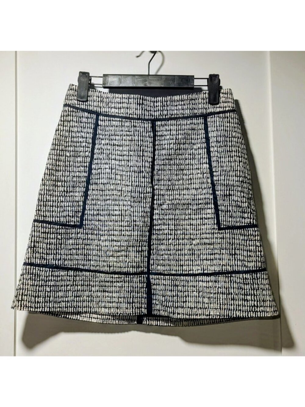 Black And White Mod Retro A-Line Textured Skirt With Piping Ann Taylor Size 00